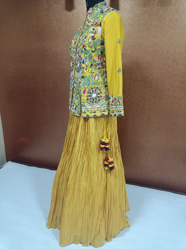 Exclusive Label T2 Designer Short Jacket with Crush Lehenga - Image 2