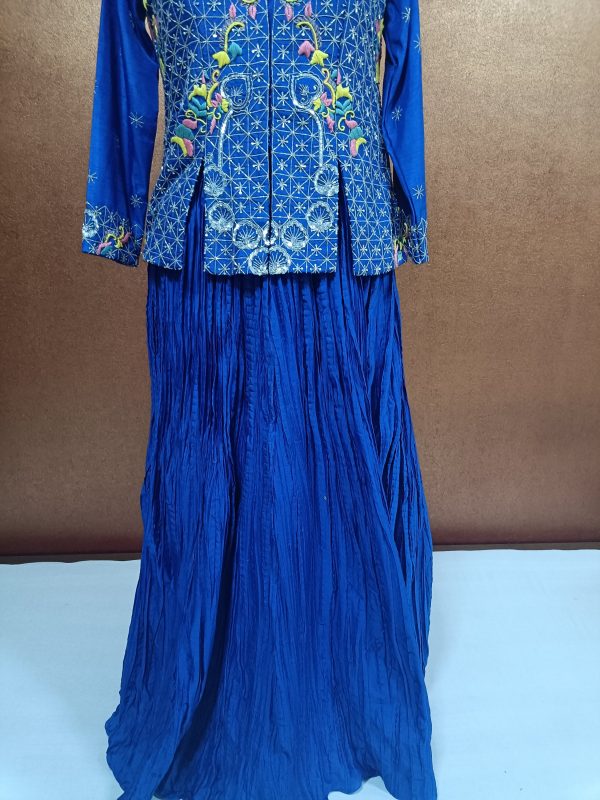 Exclusive Label T2 Designer Short Jacket with Crush Lehenga - Image 3