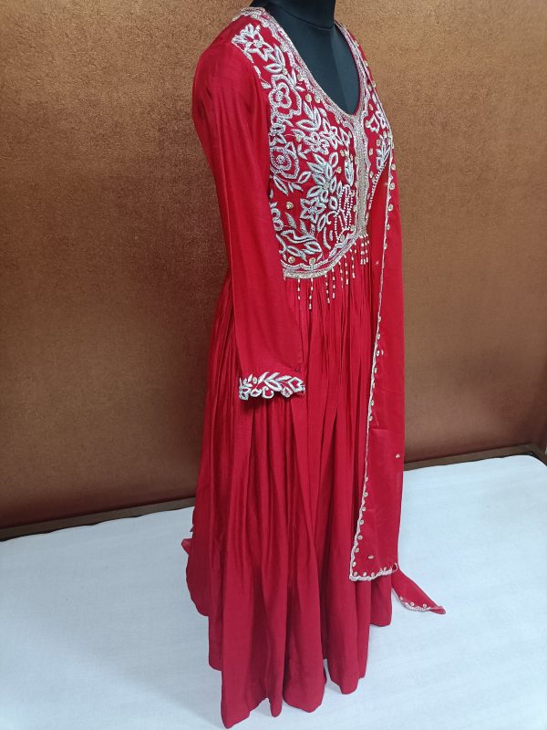 Label T2 Designer Nayra Cut Gown With Dupatta: FULL HAND Zardozi Work - Image 3