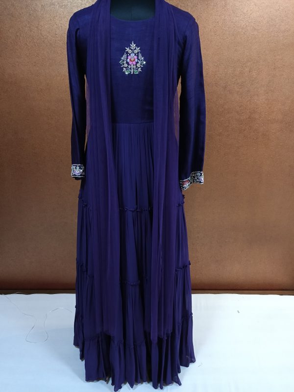 Label T2 Designer Gown: Pure Hand Work - Image 3
