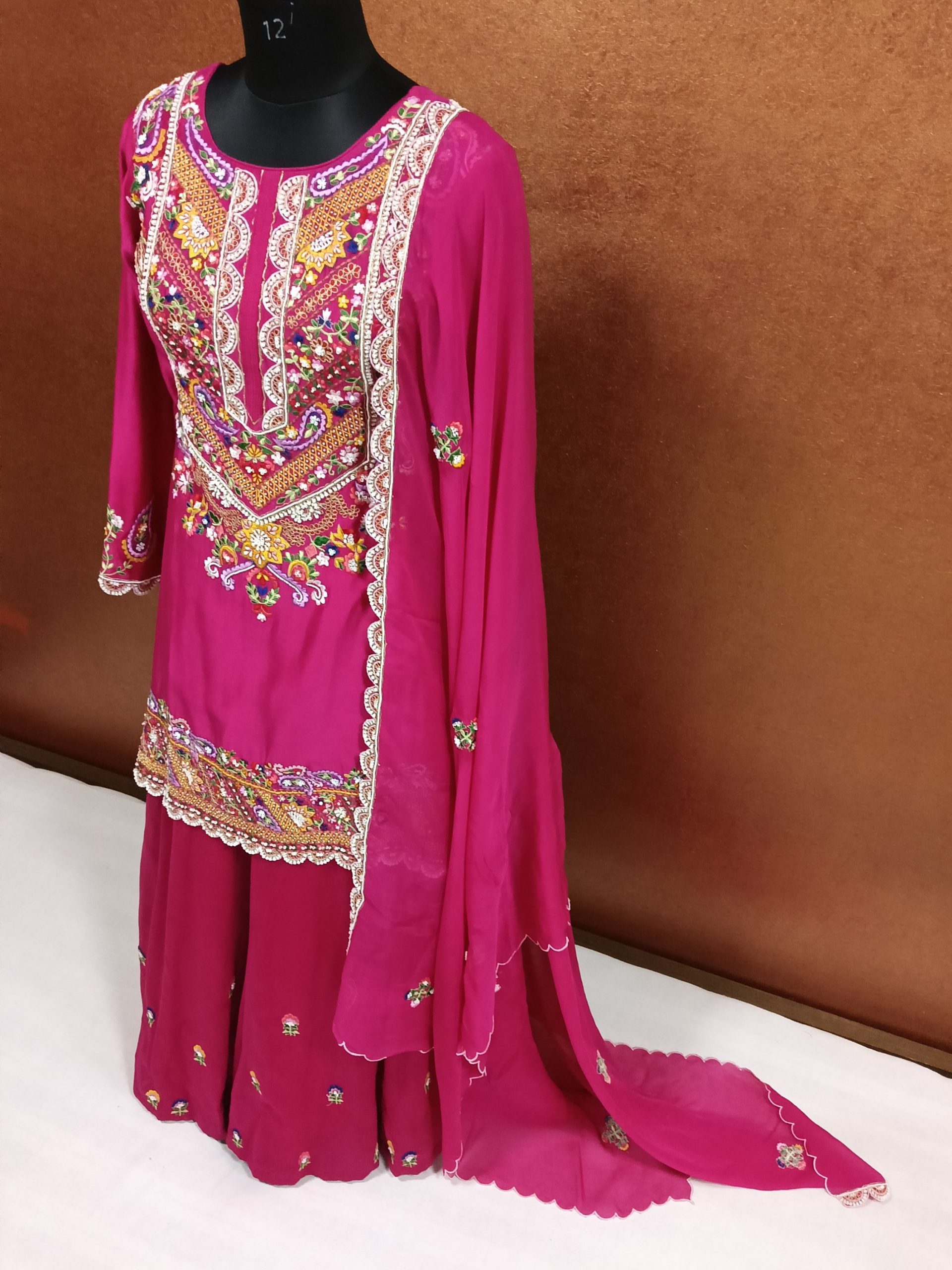 Label T2 Designer Kurti, Garara with Dupatta - Image 2