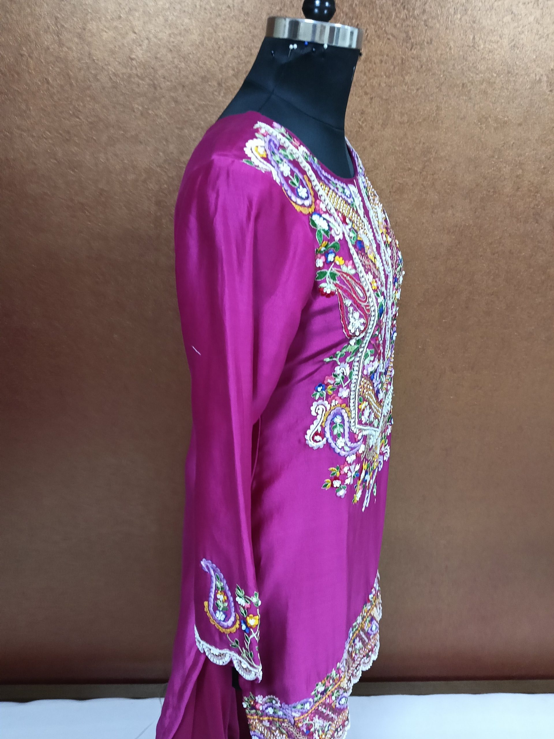 Label T2 Designer Kurti, Garara with Dupatta - Image 4