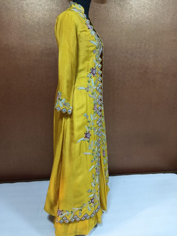 Label T2 Designer Jacket, Bustair, with Lahenga. Heavy Hand Embroidery - Image 2