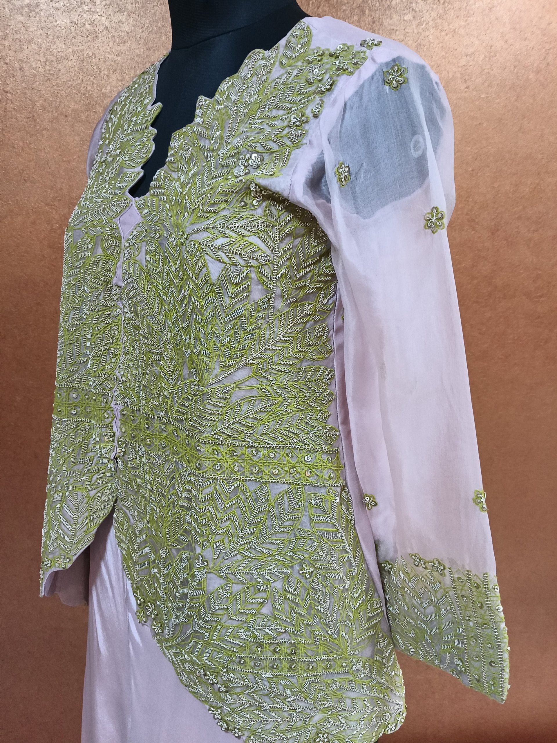 Label T2 Designer Jacket with Plazo. Heavy Dabka Hand Work - Image 2