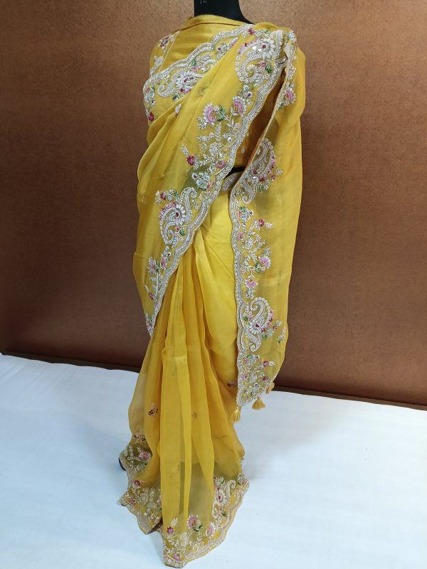 Label T2 Designer Saree Heavy Hand Embroidery - Image 3